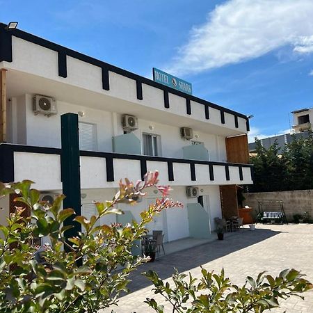 Seahorse Hotel คซามิล ภายนอก รูปภาพ