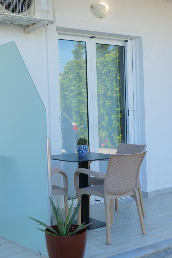 Seahorse Hotel คซามิล ภายนอก รูปภาพ